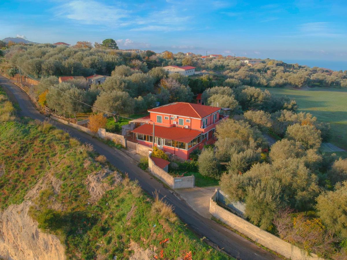 Locanda Adele Parghelia Exterior photo